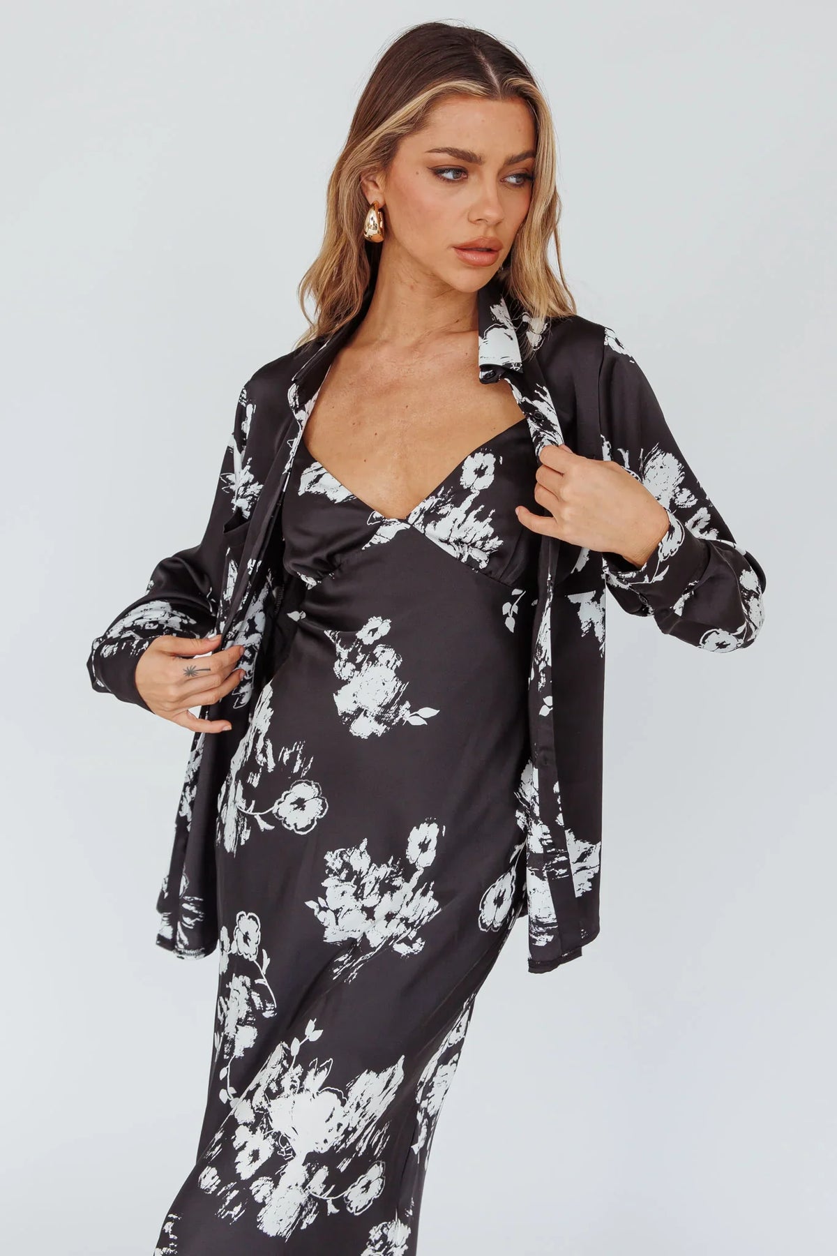 Dillon Long Sleeve Satin Shirt Floral Black