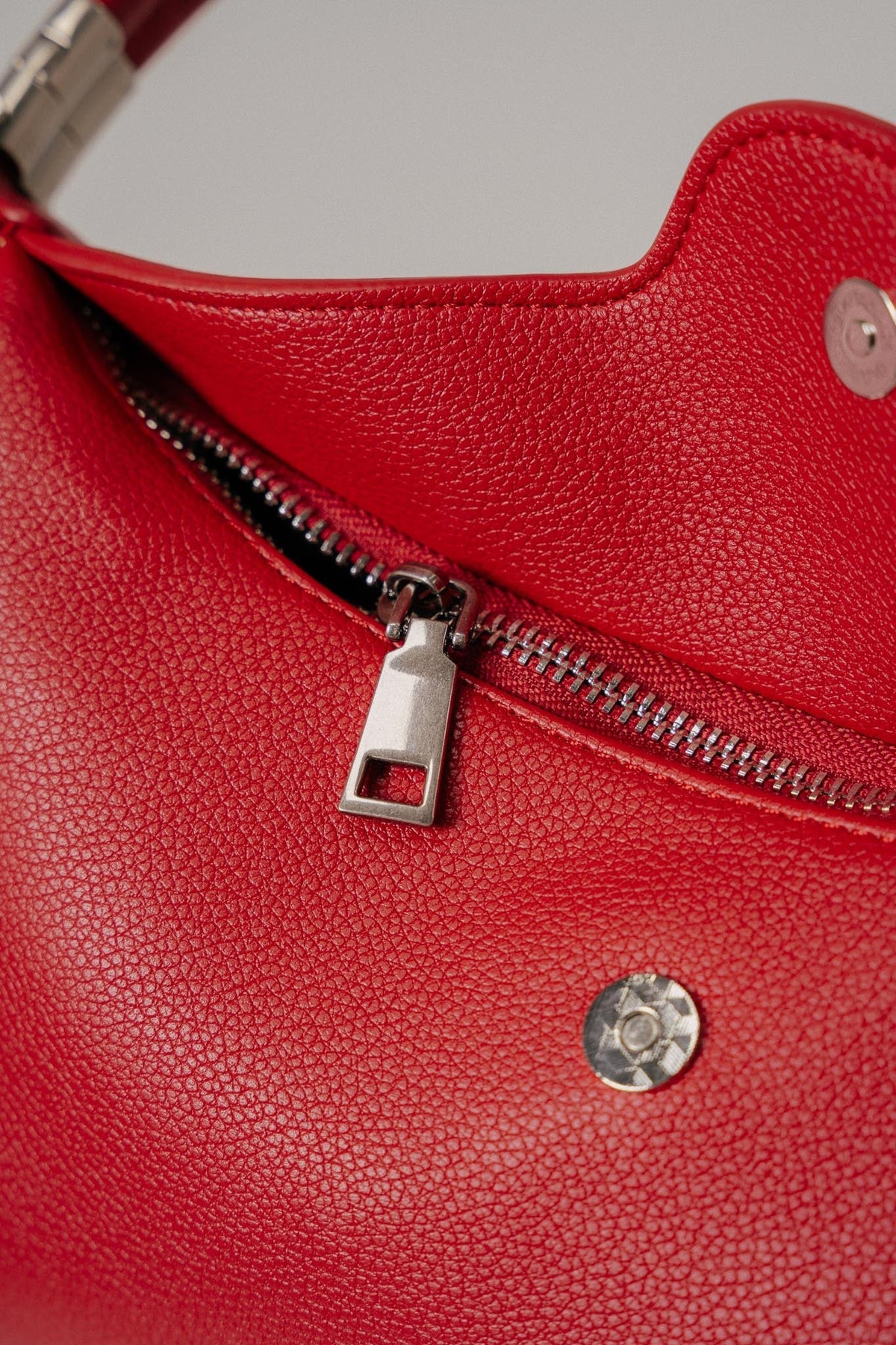 TEN TONES Aurelia Hobo Bag Red