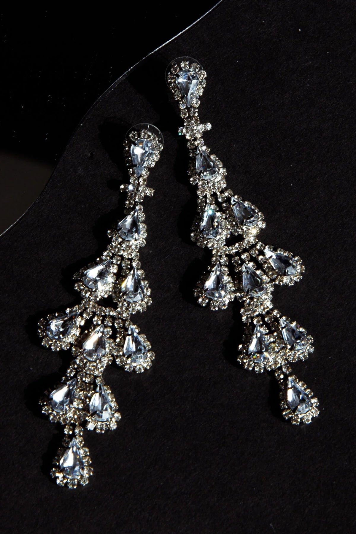 Amina Chandelier Earrings Silver