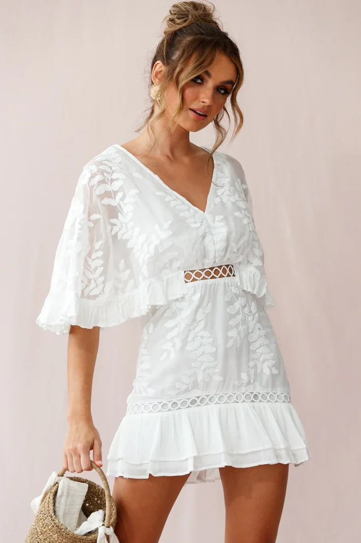 Caspar Leafy Embroidered Dress White