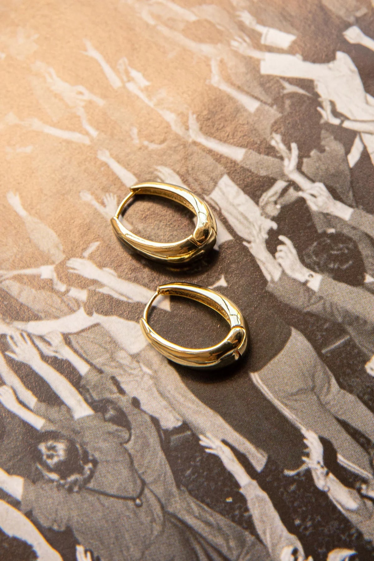 Helena Hoop Earrings Gold