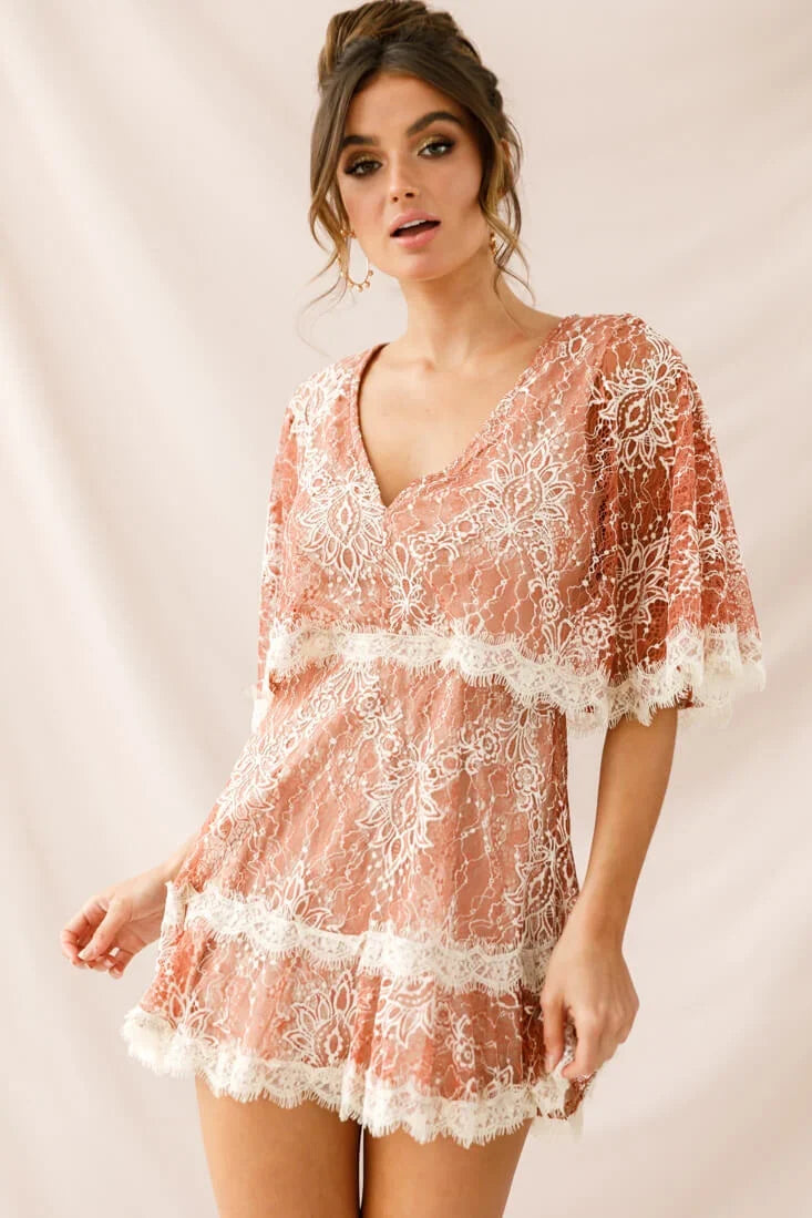 Caspar Batwing Lace Dress Rose/Beige
