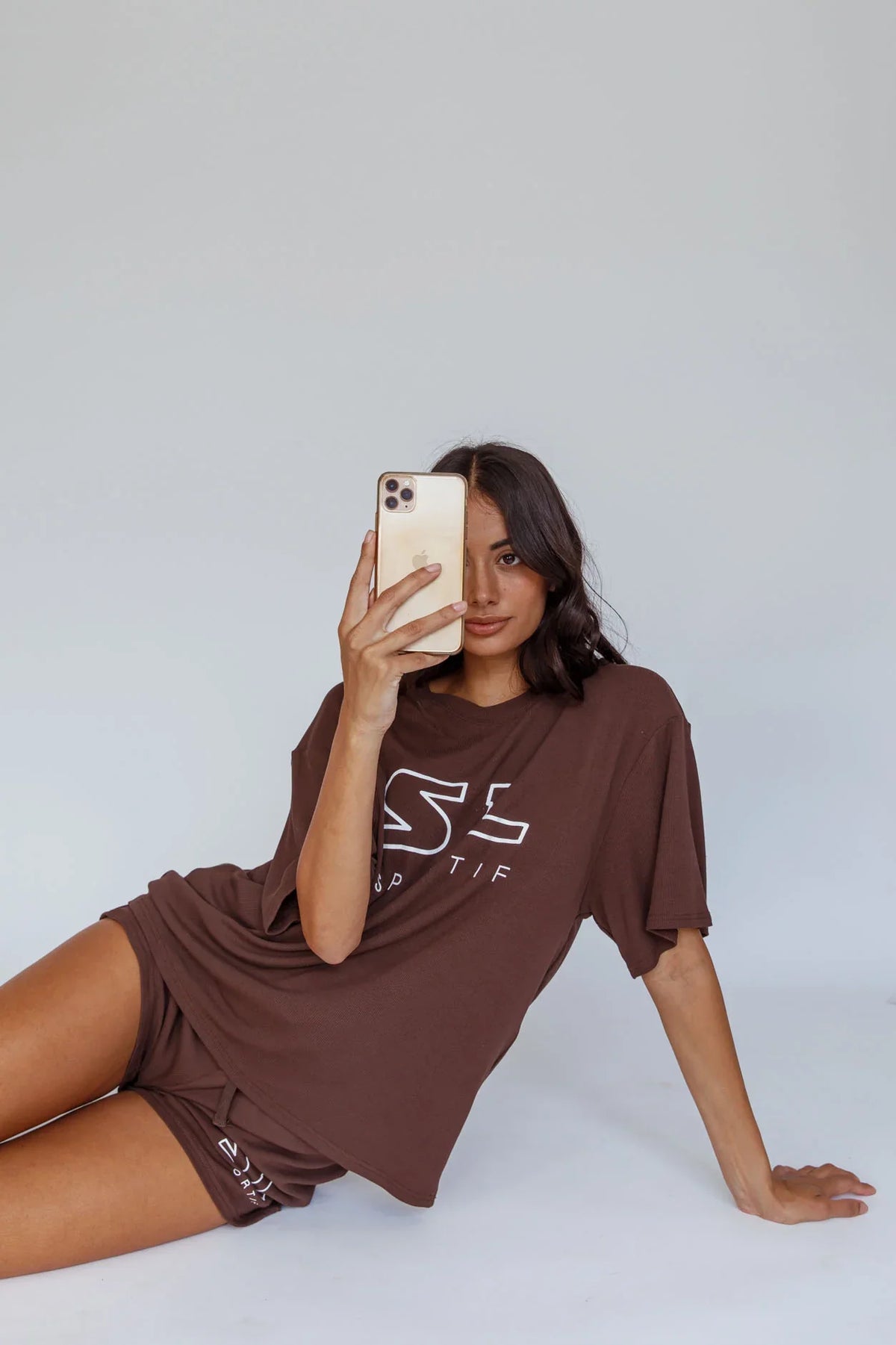 On Track SL Logo Shorts Chocolate