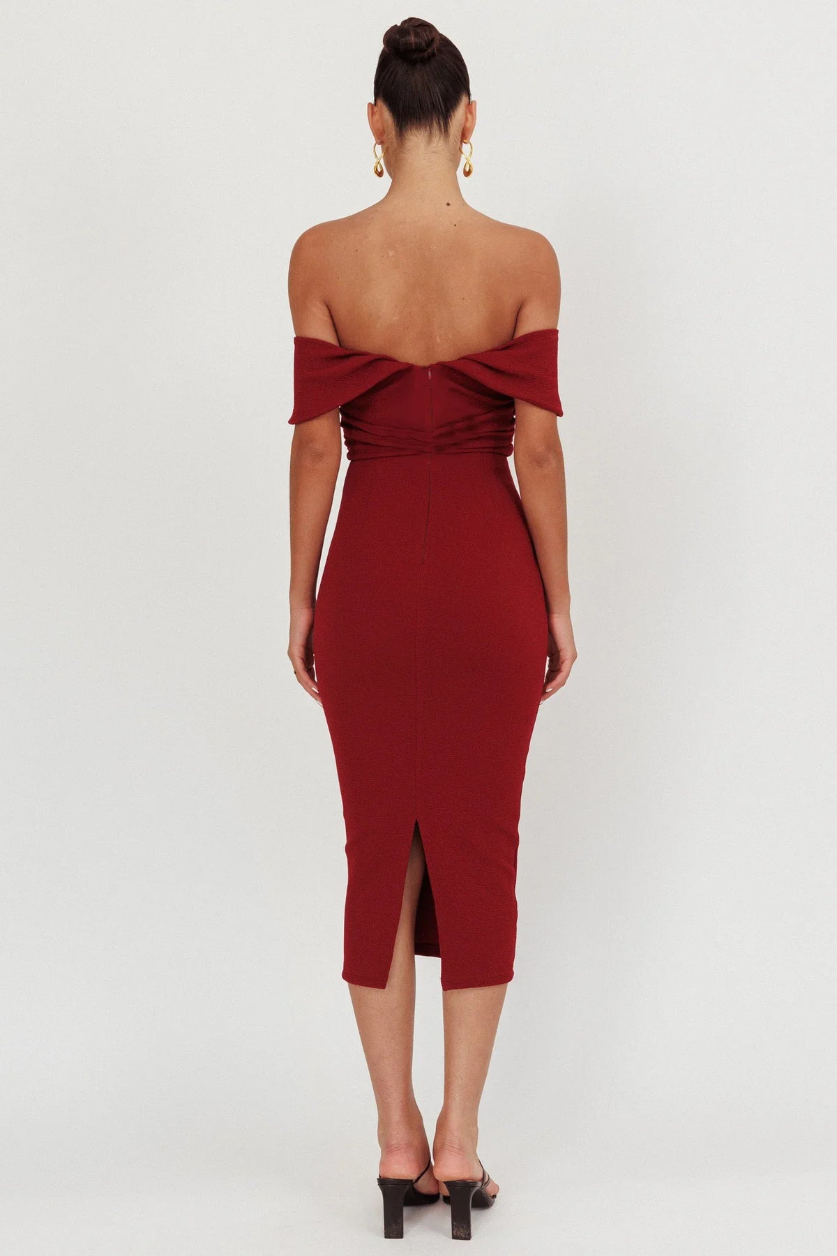 Lillianne Off-Shoulder Midi Dress Wine