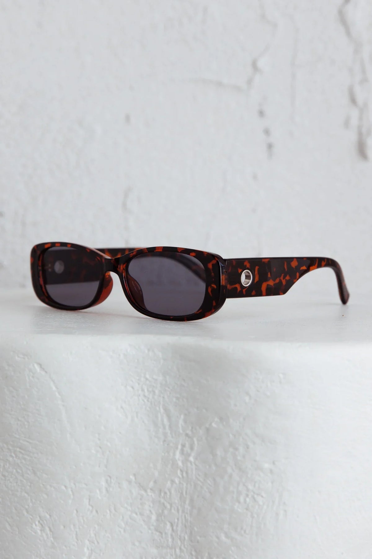 Eola Retro Sunglasses Tort