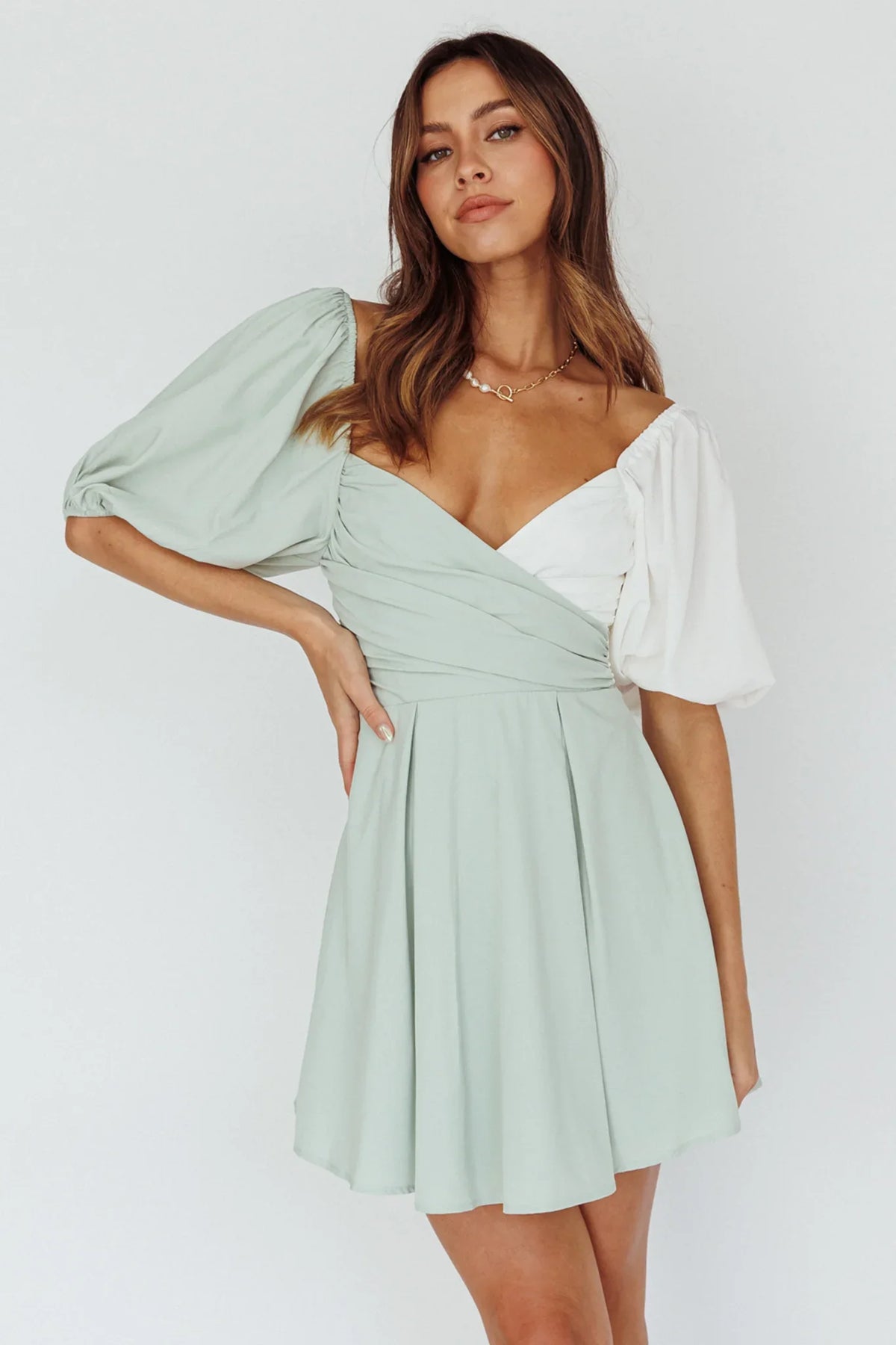 Melie Puff Sleeve Mini Dress Pistachio/White