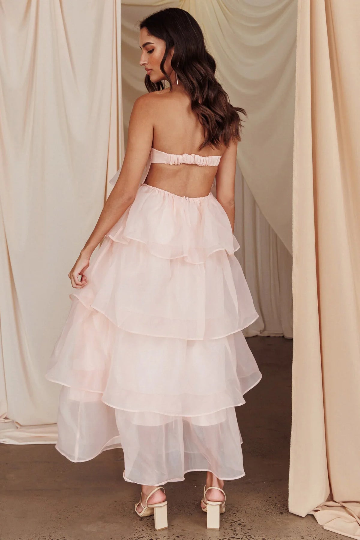 Behati Tiered Layer Midi Dress Pink