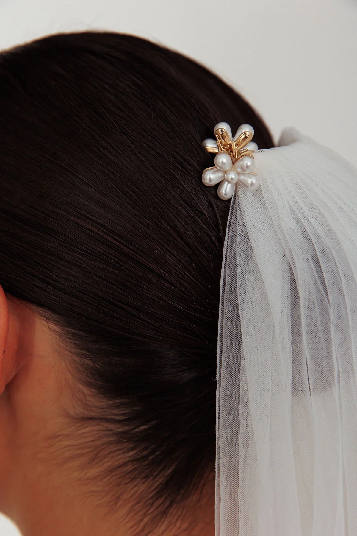 Aurelia Pearl Flower Hairclip Set