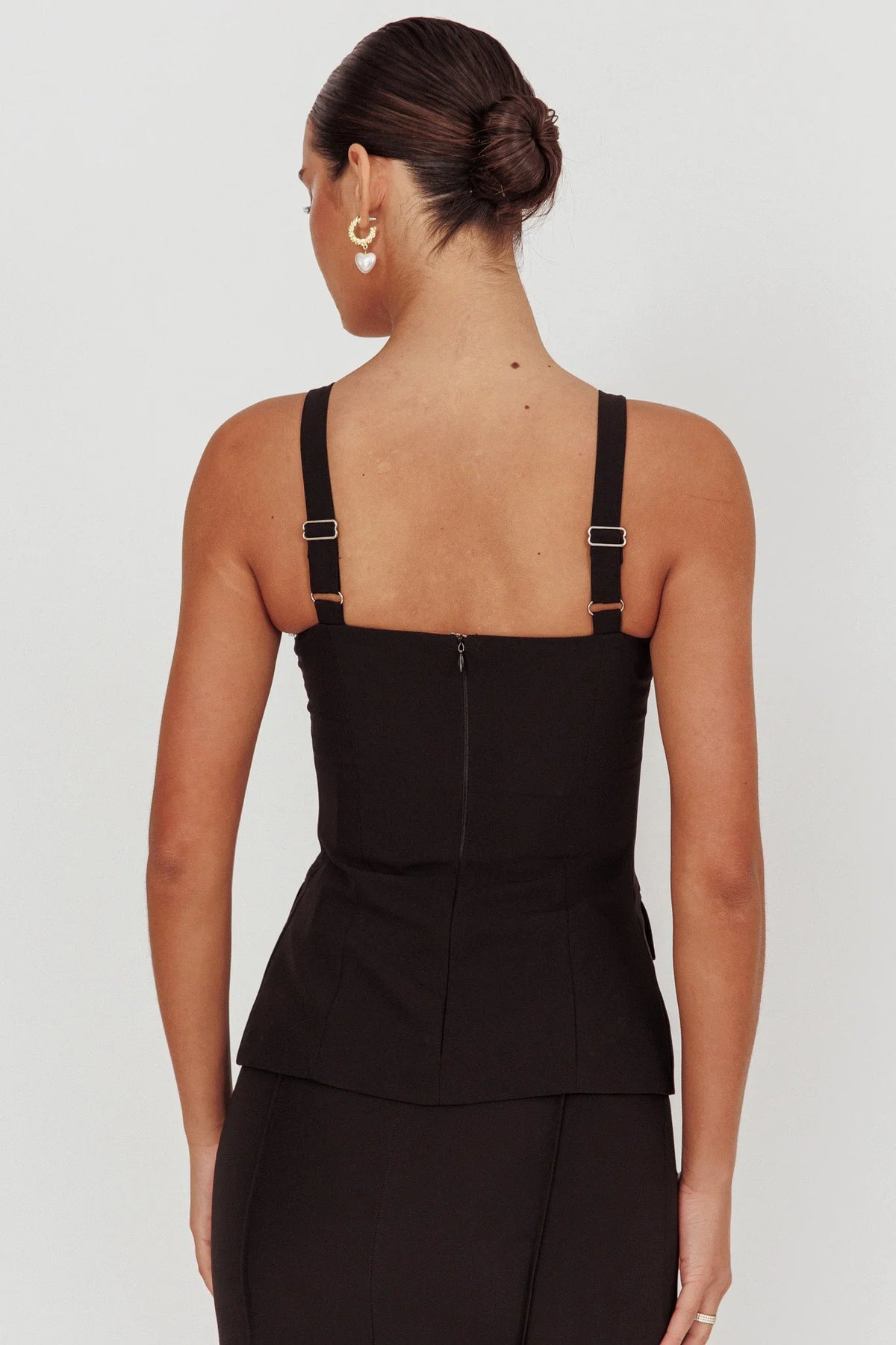 Like I Do Front Zip Sleeveless Top Black
