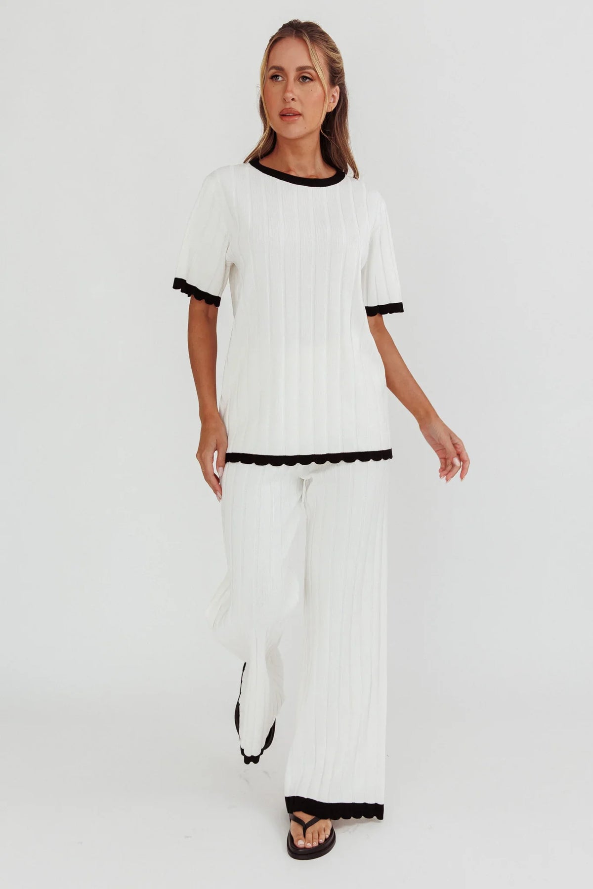 Liloh Contrast Trim Ribbed Knit Top White