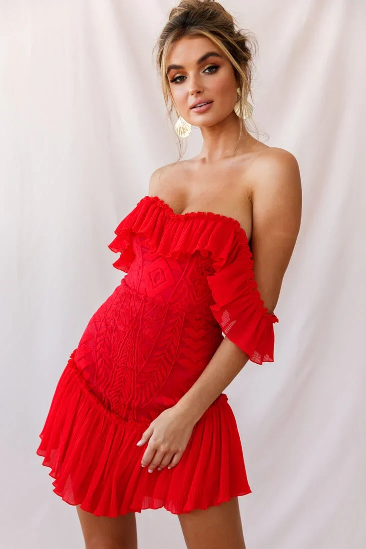 Dreamy Off-Shoulder Mini Dress Red