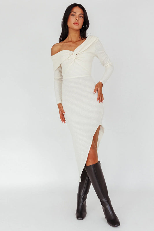 Annalora One-Shoulder Long Sleeve Midi Dress Cream