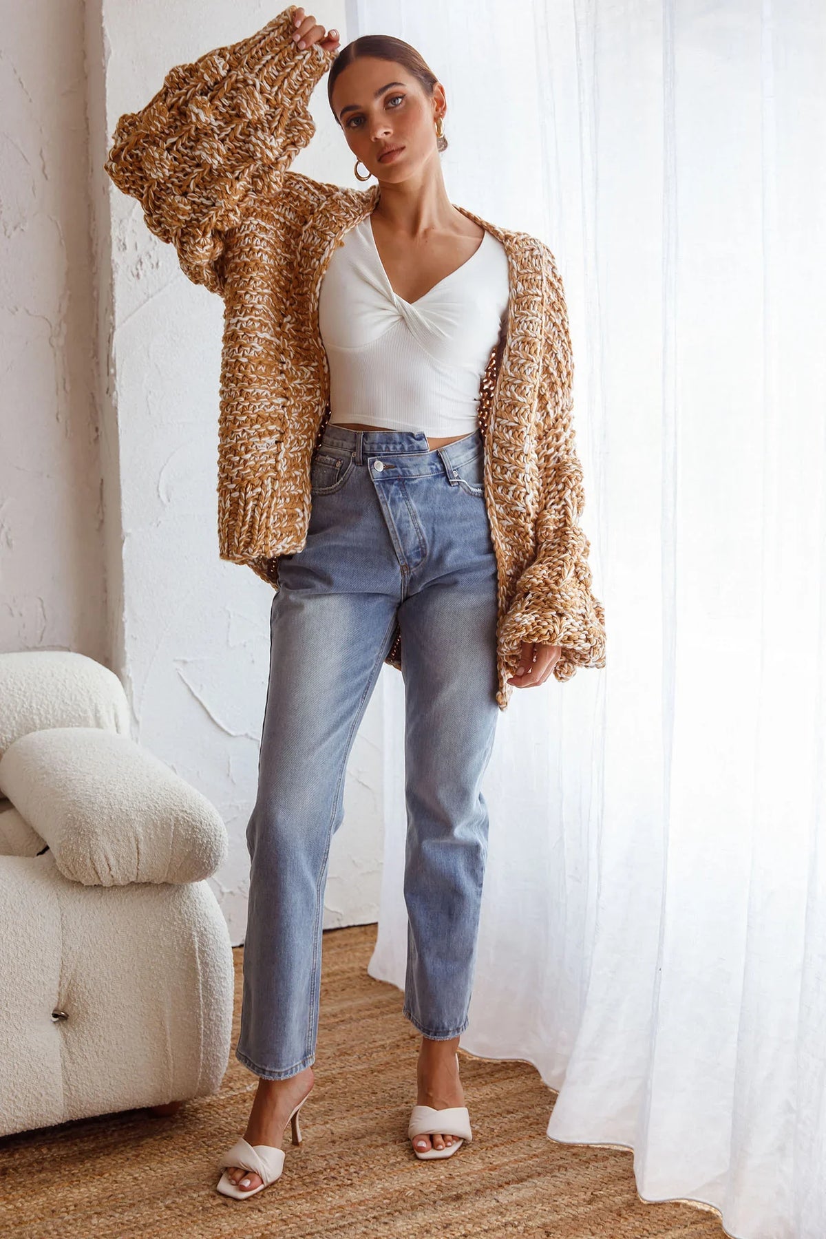 Moscow Chunky Knit Oversized Cardigan Oatmeal