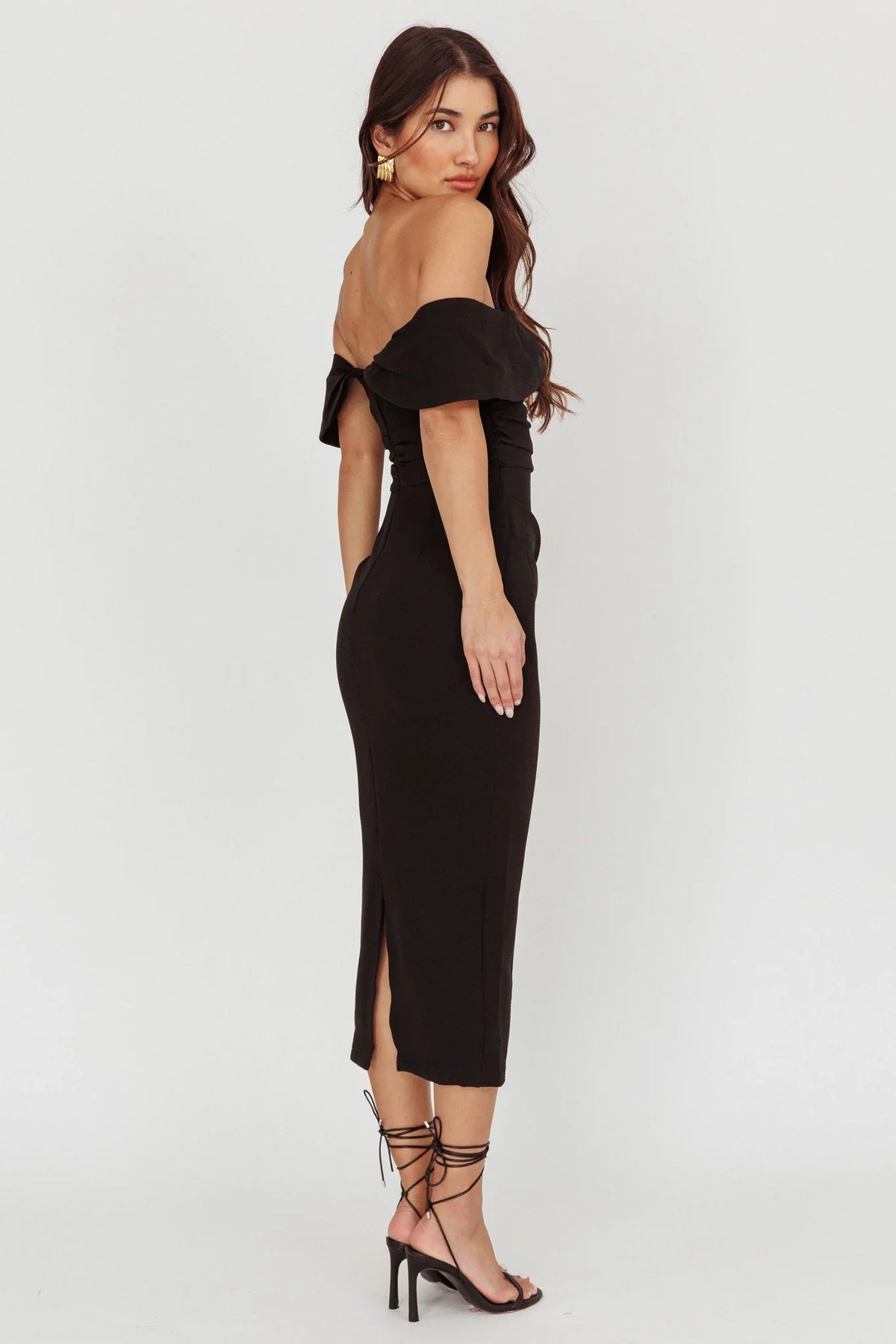 Lillianne Off-Shoulder Midi Dress Black