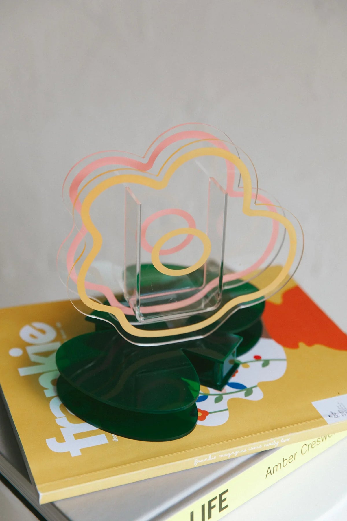 Anemone Eco-friendly Acrylic Vase Clear