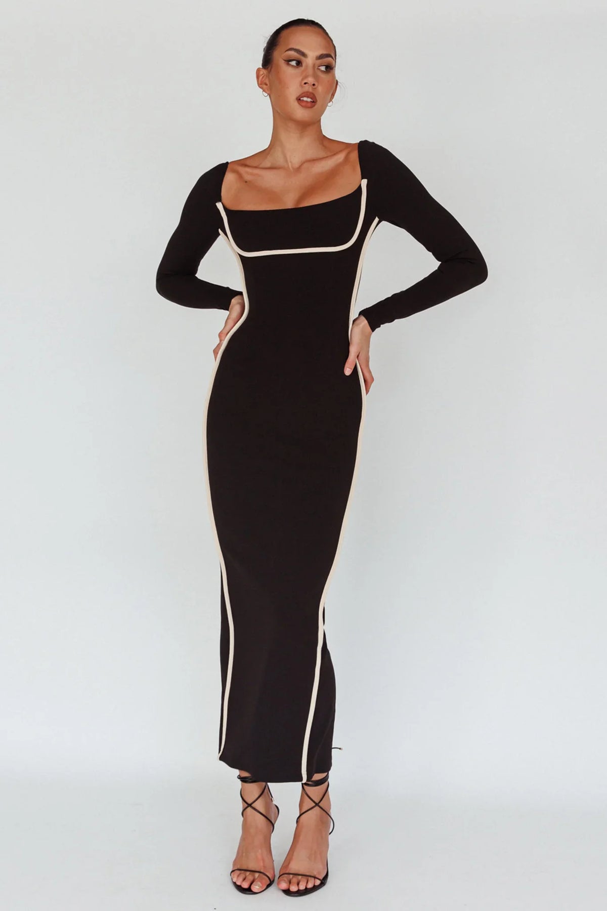 Sunny Coast Long Sleeve Piping Maxi Dress Black
