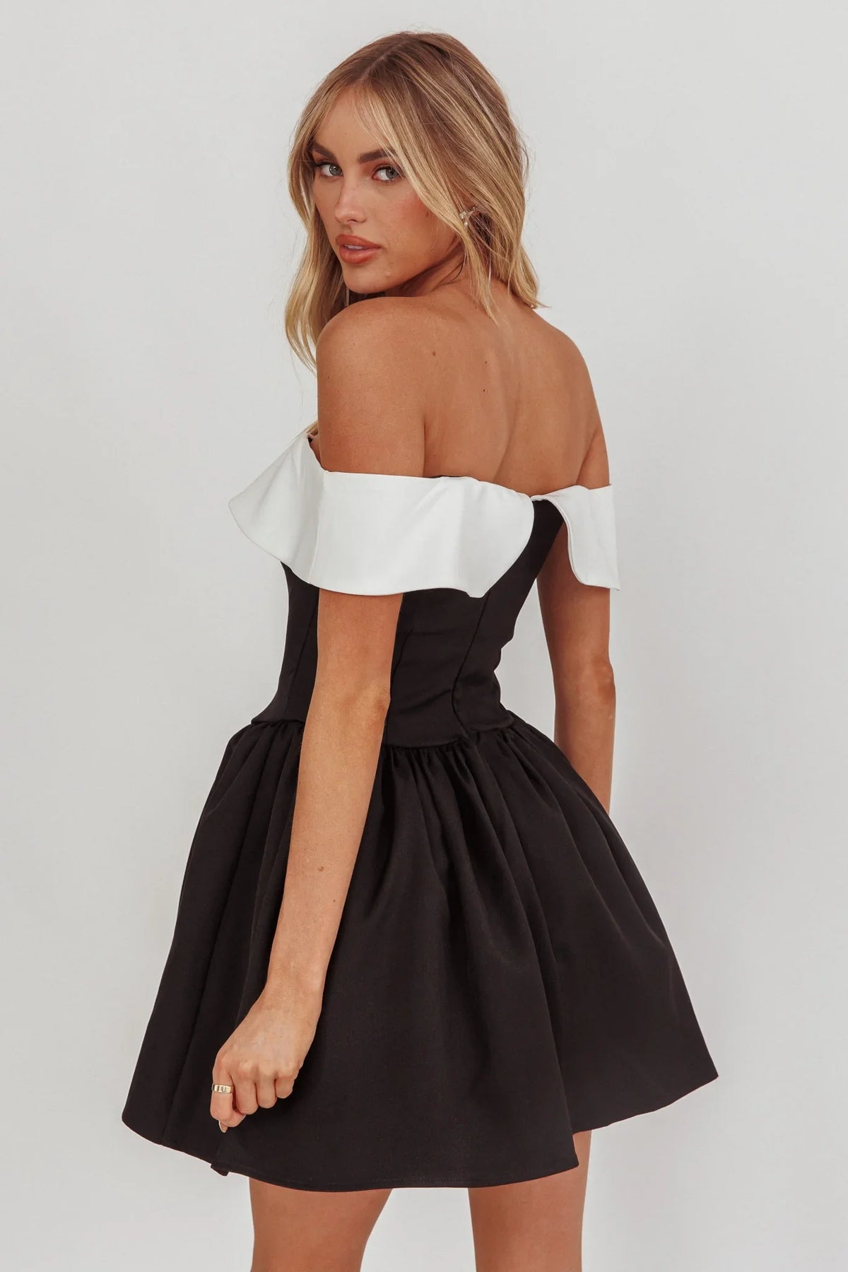 Grace Kelly Contrast Off-Shoulder Mini Dress Black