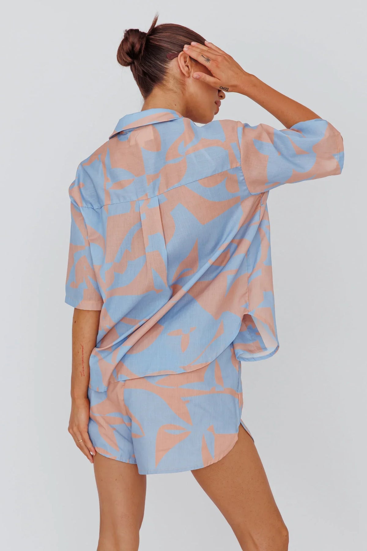 On Vacay Button-Up Shirt Print Blue