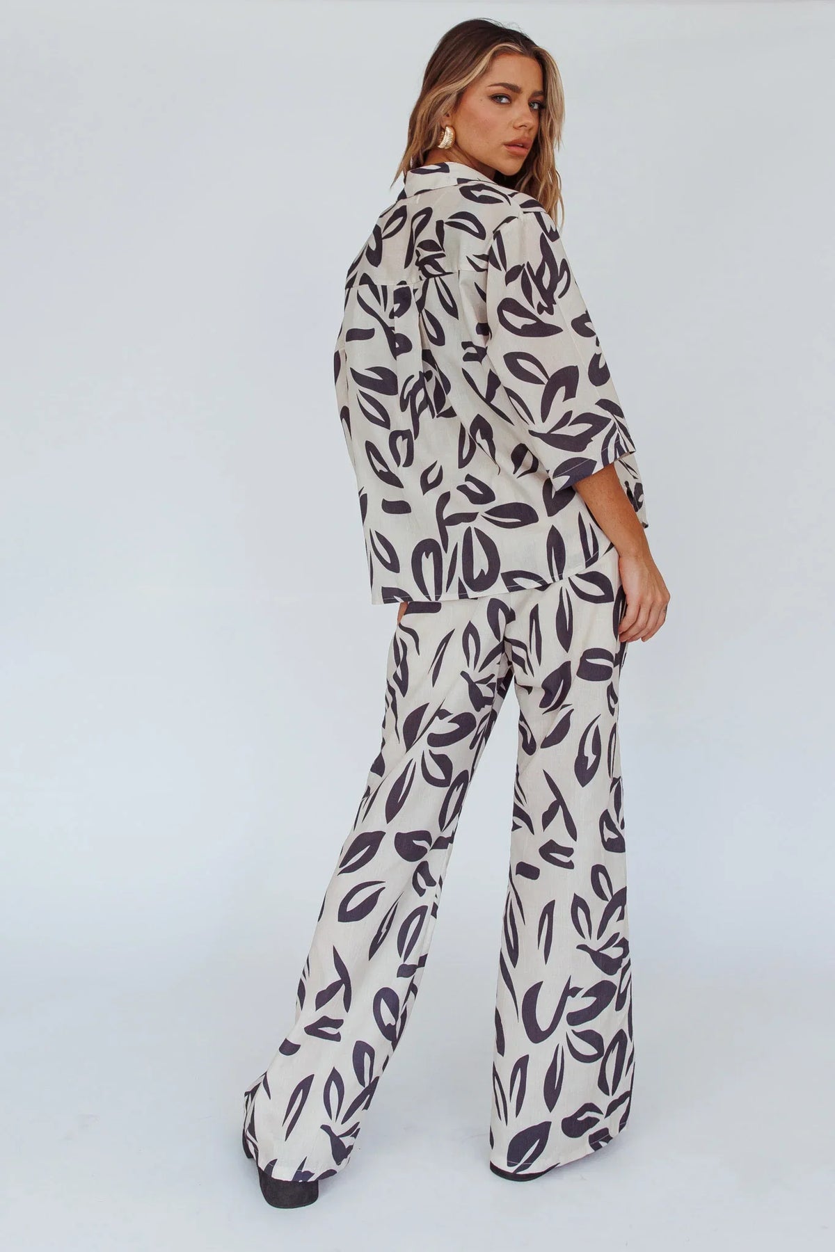 Just A Hunch Pants Leaf Print Beige