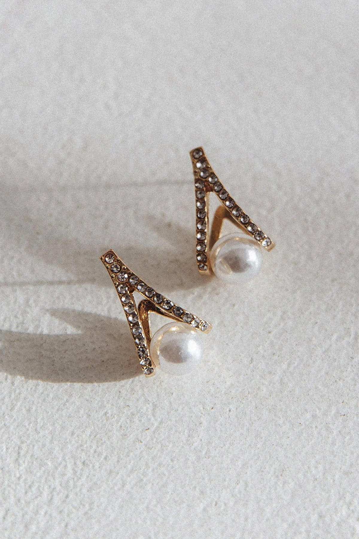 Smile Bright Pearl Zircon Stud Earrings Gold