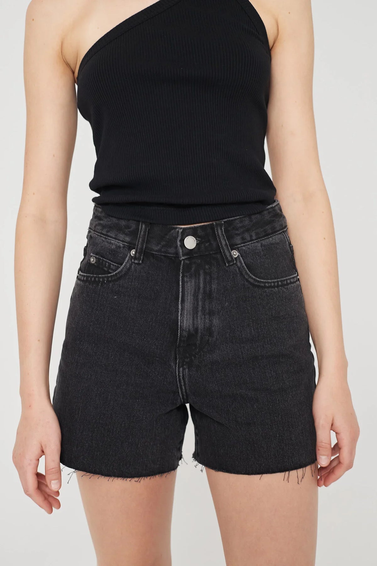 DR DENIM Nora Shorts Black Retro