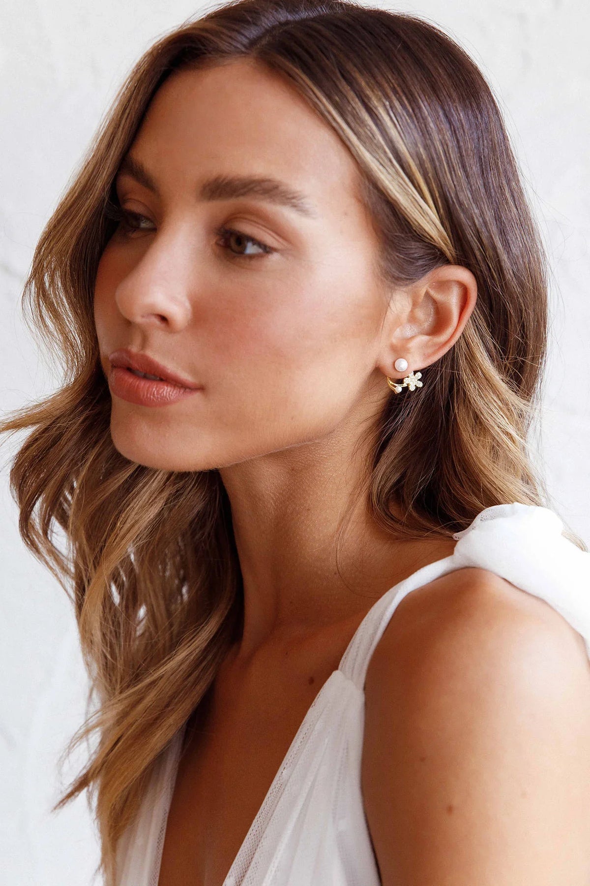Dakota Pearl Earrings Gold