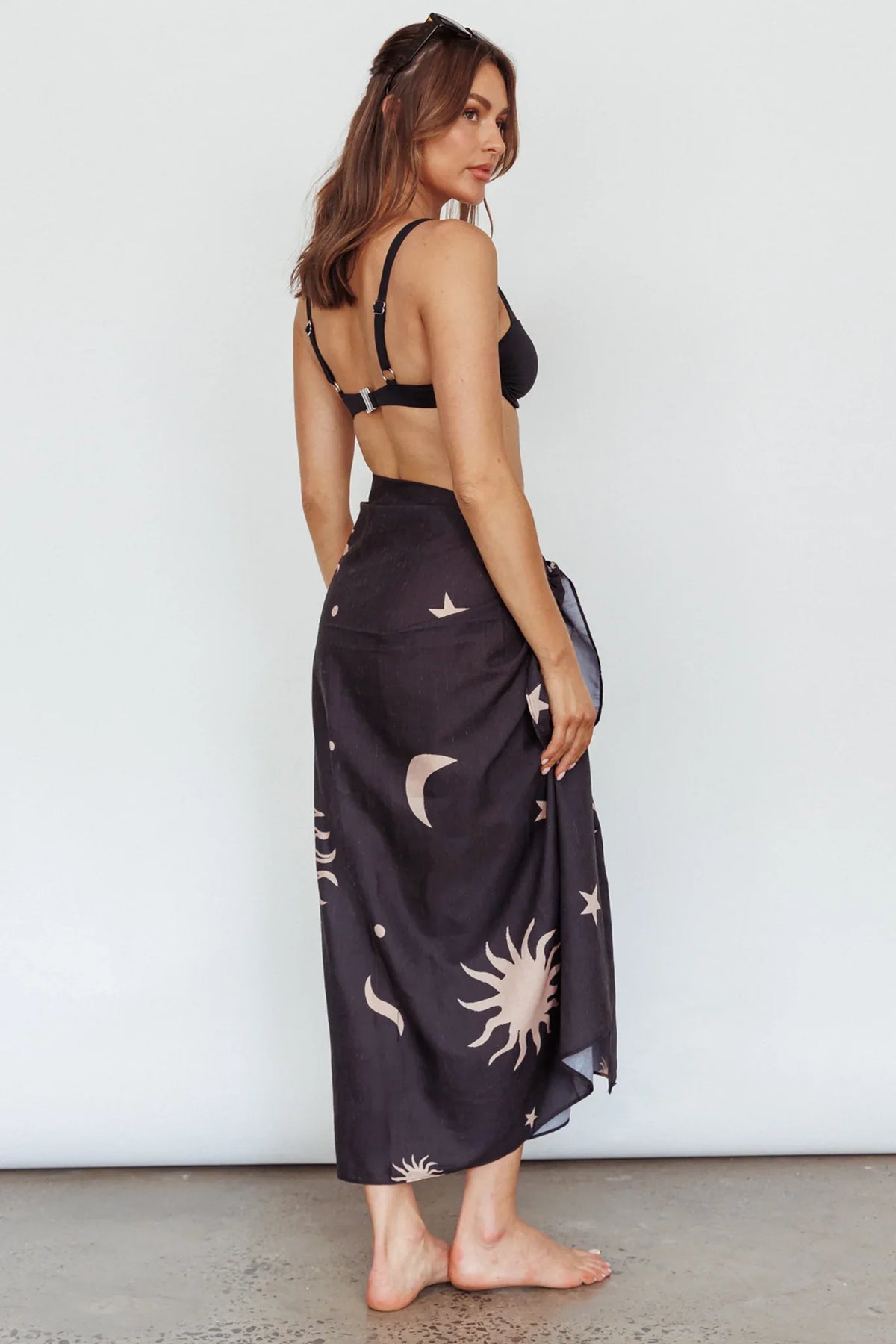 Sunshine Coast Multi-Way Scarf Sun Moon Black