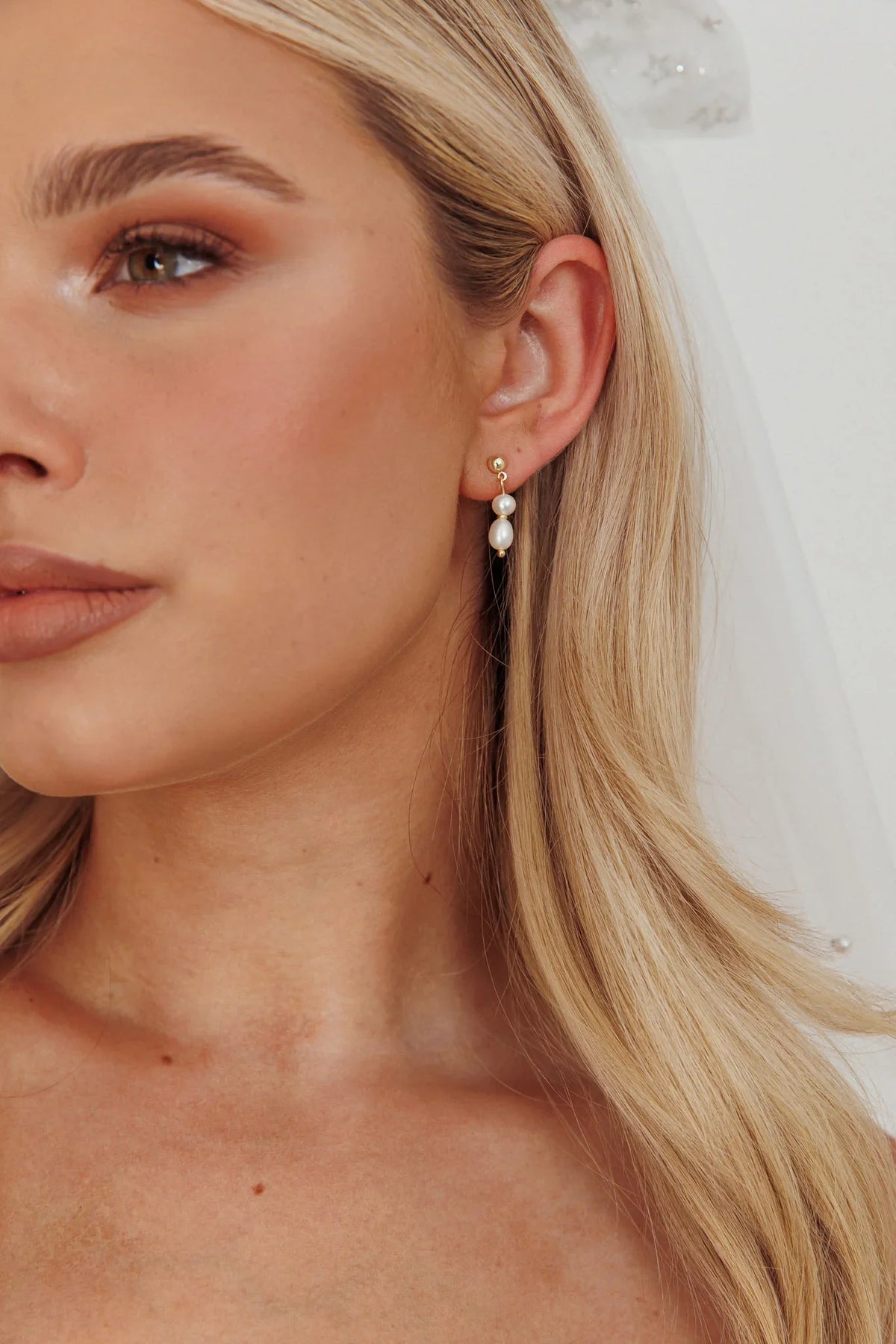 Julia Pearl Drop Earrings Gold