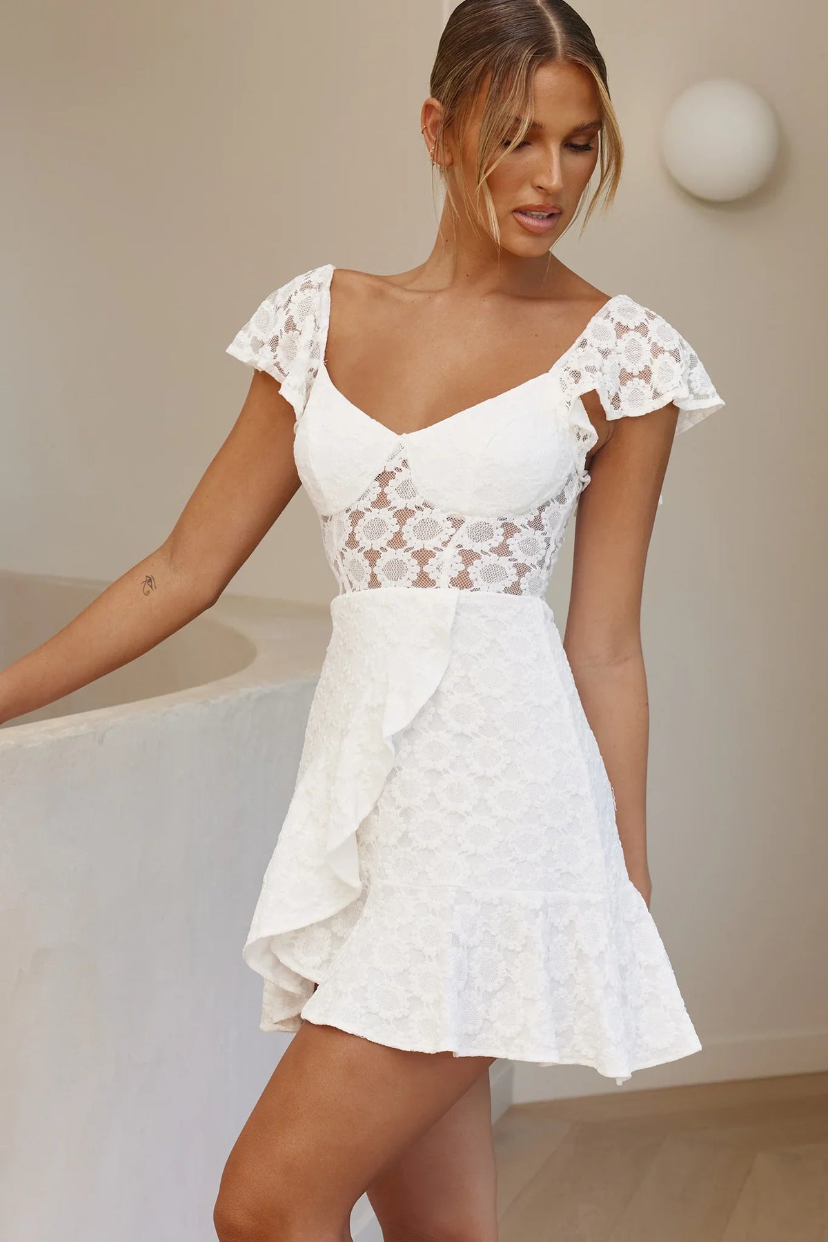 Secret Crush Flutter Sleeve Floral Lace Ruffle Hem Dress White