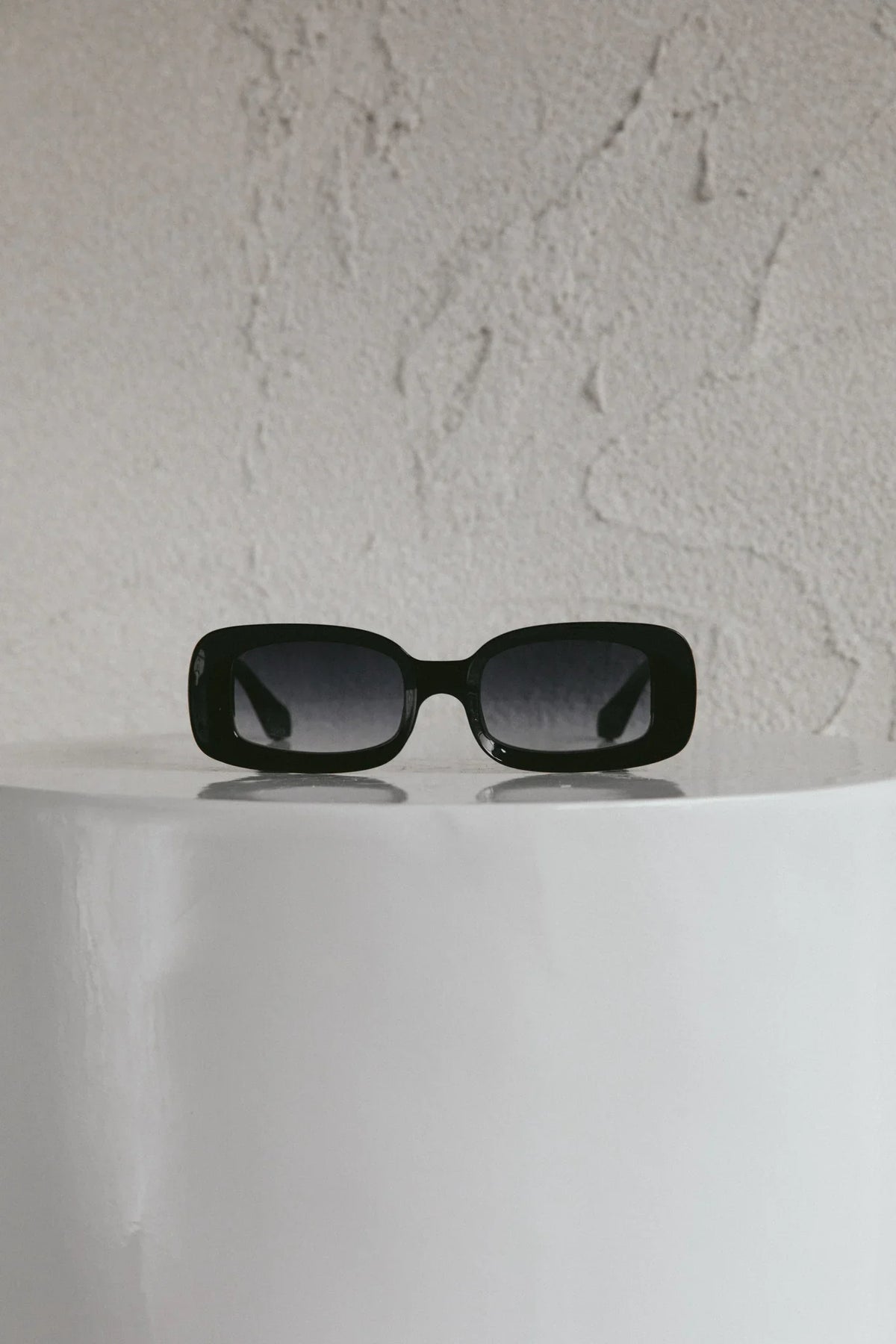 Zion Square Frame Sunglasses Black